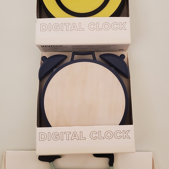 Clocks - Picture 3 of 3